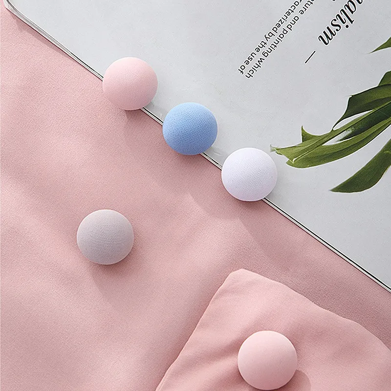 

4/8pcs Quilt Holder Macaron Mushroom Non-slip Quilt Blanket Clip One Key to Unlock Blankets Cover Fastener Clip Holder Bed Sheet