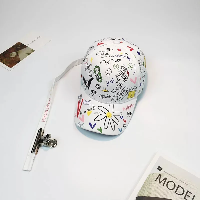 

Star's same graffiti baseball cap women's spring and summer fashion leisure long belt duck tongue print shade hat