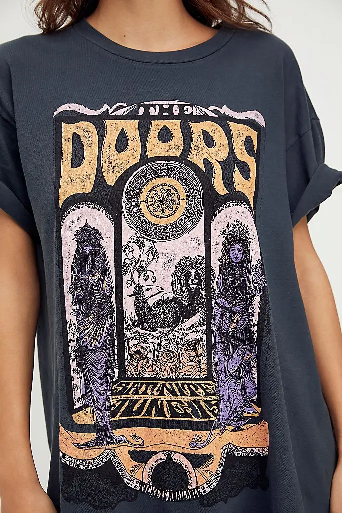 Женская футболка с коротким рукавом и буквенным принтом