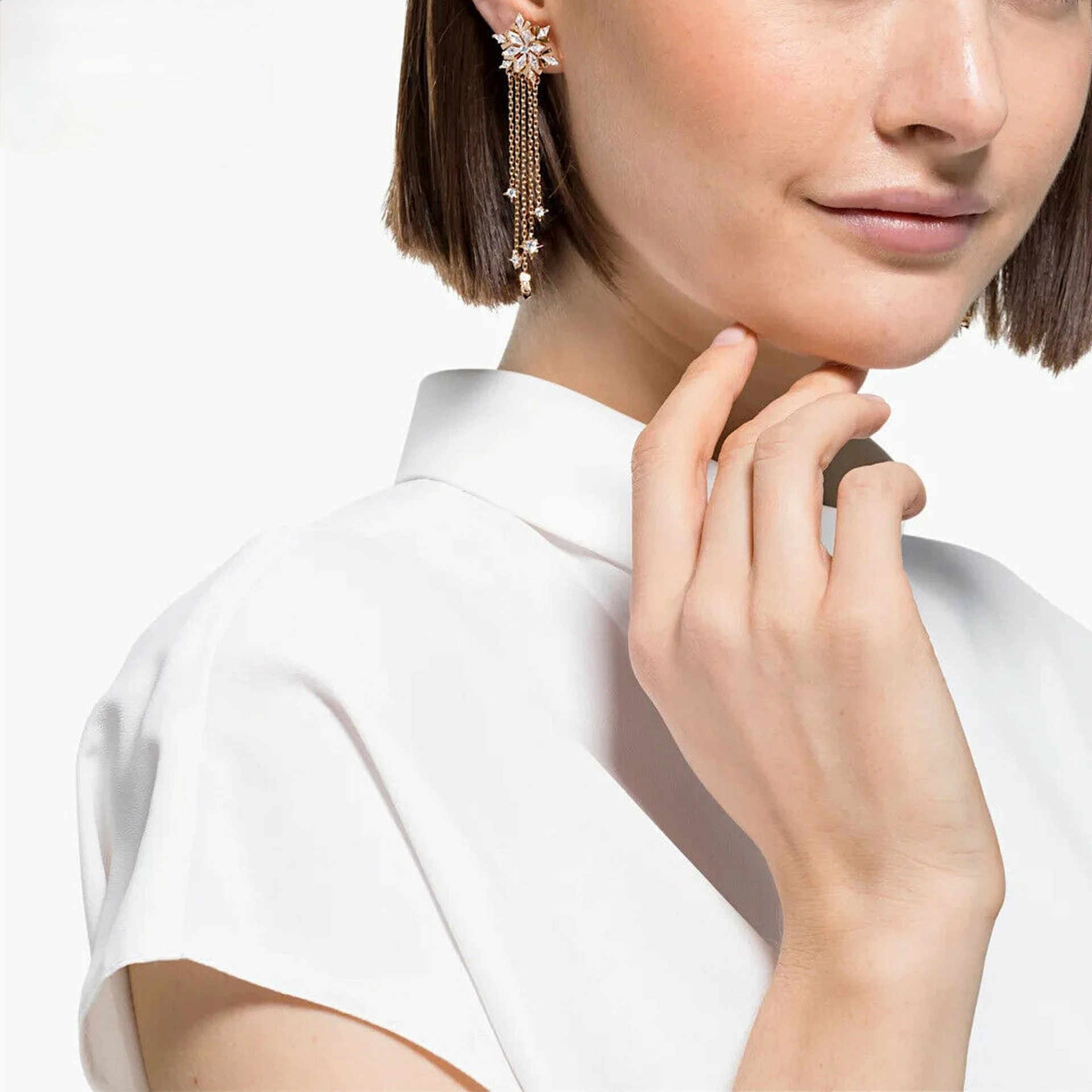 

2020 Fashion Jewelry High Quality SWA Exquisite 1:1 Elegant Charm Temperament Magic Snowflake Tassel Female Earrings