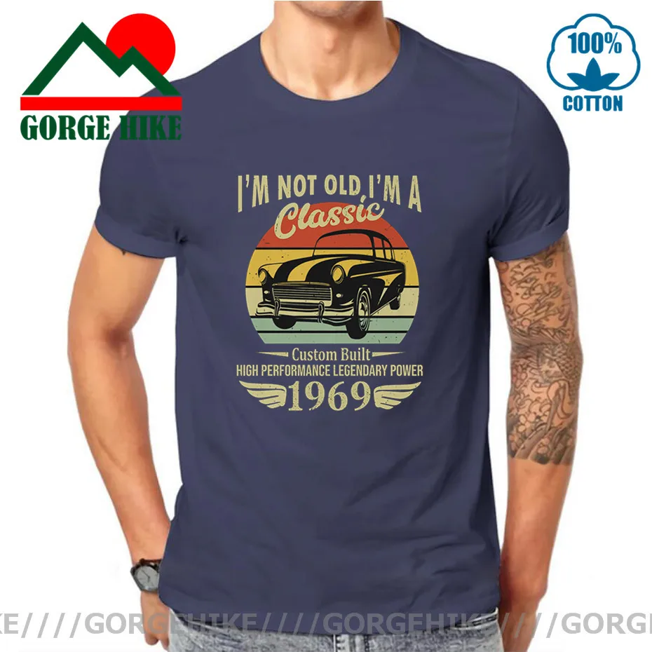 

Футболка I'm not Old I'm A Classic 1969, папа Папи, потрясающий подарок на день рождения, футболка для рождения в 1969 году, День благодарения, отца, футболк...