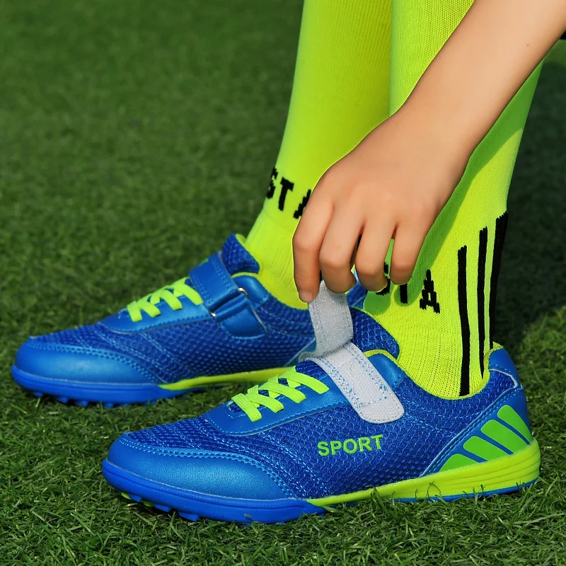 Indoor Turf Soccer Shoes for Kids Mesh Comfort Futsal Child Football Boys Girls Children Football Training Sneakers botas futbol