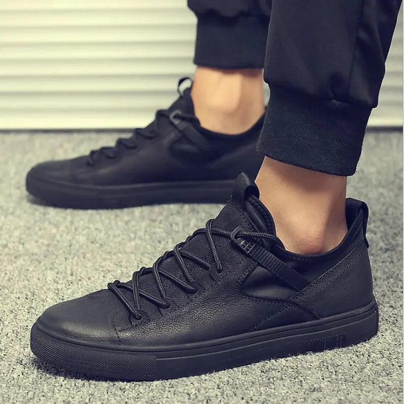 

Fashion Sneakers New Hot Sale Male Casual Shoes All Black Men Leather Casual Fashion Black White Flats Shoes Zapatos De Hombre