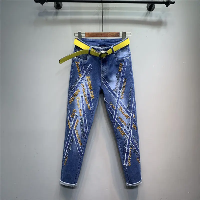 

Женские джинсы с высокой талией, демисезонные джинсы с вышивкой надписью, 2021