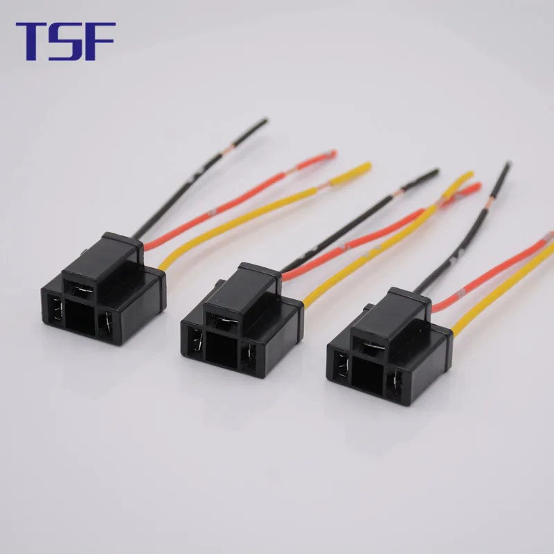 

Car High Temperature Resistant Three Plug Socket H4 Headlight