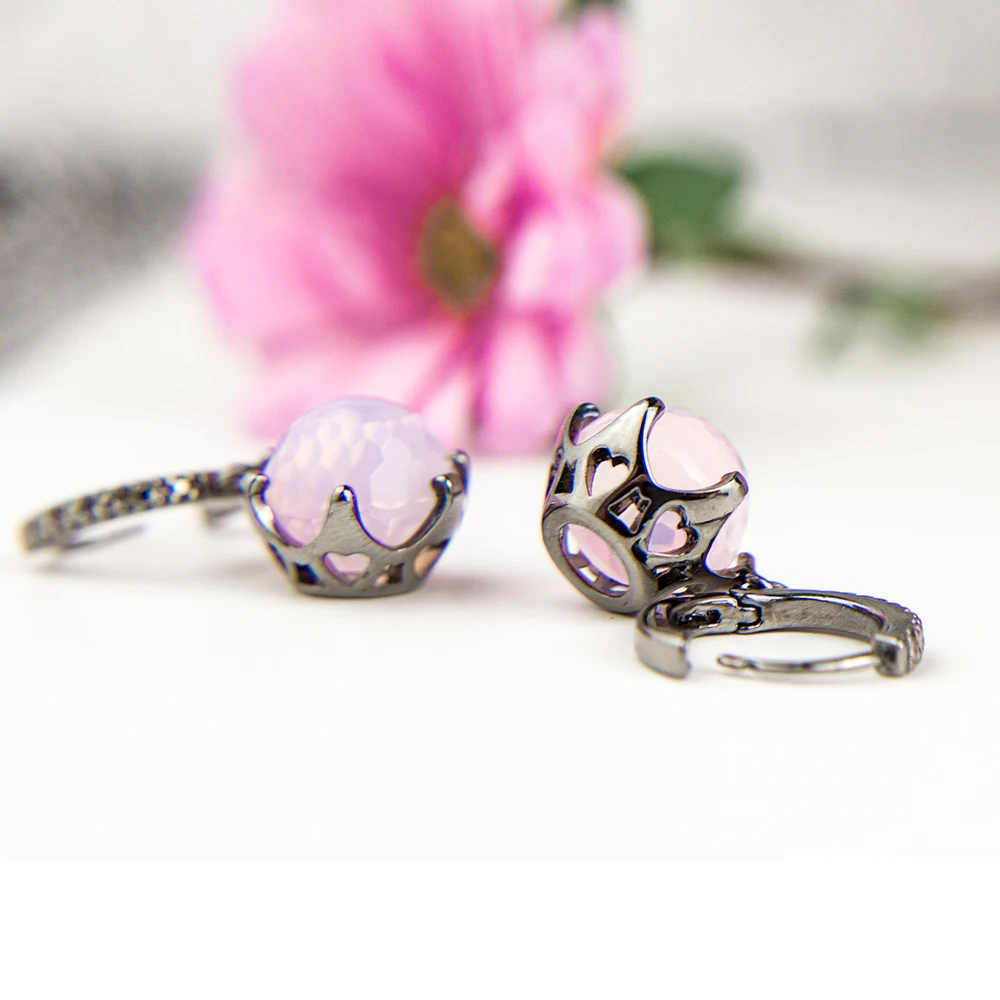 Женские круглые серьги кольца розовые подвески с узором в виде огранки