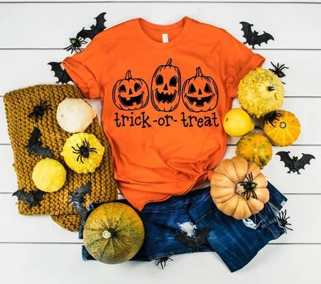

Trick and treat pumpkin graphic horror women unisex cotton casual young hipster vintage street Halloween Ghost face tees O083