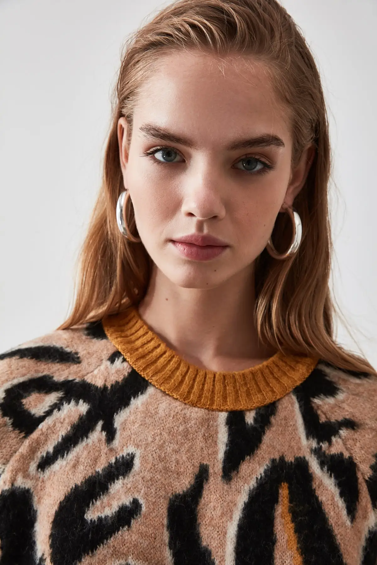 Трикотажный свитер с горчичным узором TWOAW20KZ0777 |