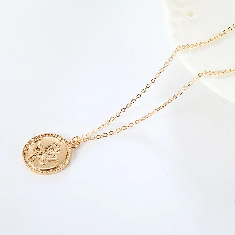 

Classic Gold Rose Coin Pendant Necklaces For Women Girl Elegant Wedding Party Fashion Jewelry Vintage Coin Pendant Long Necklace