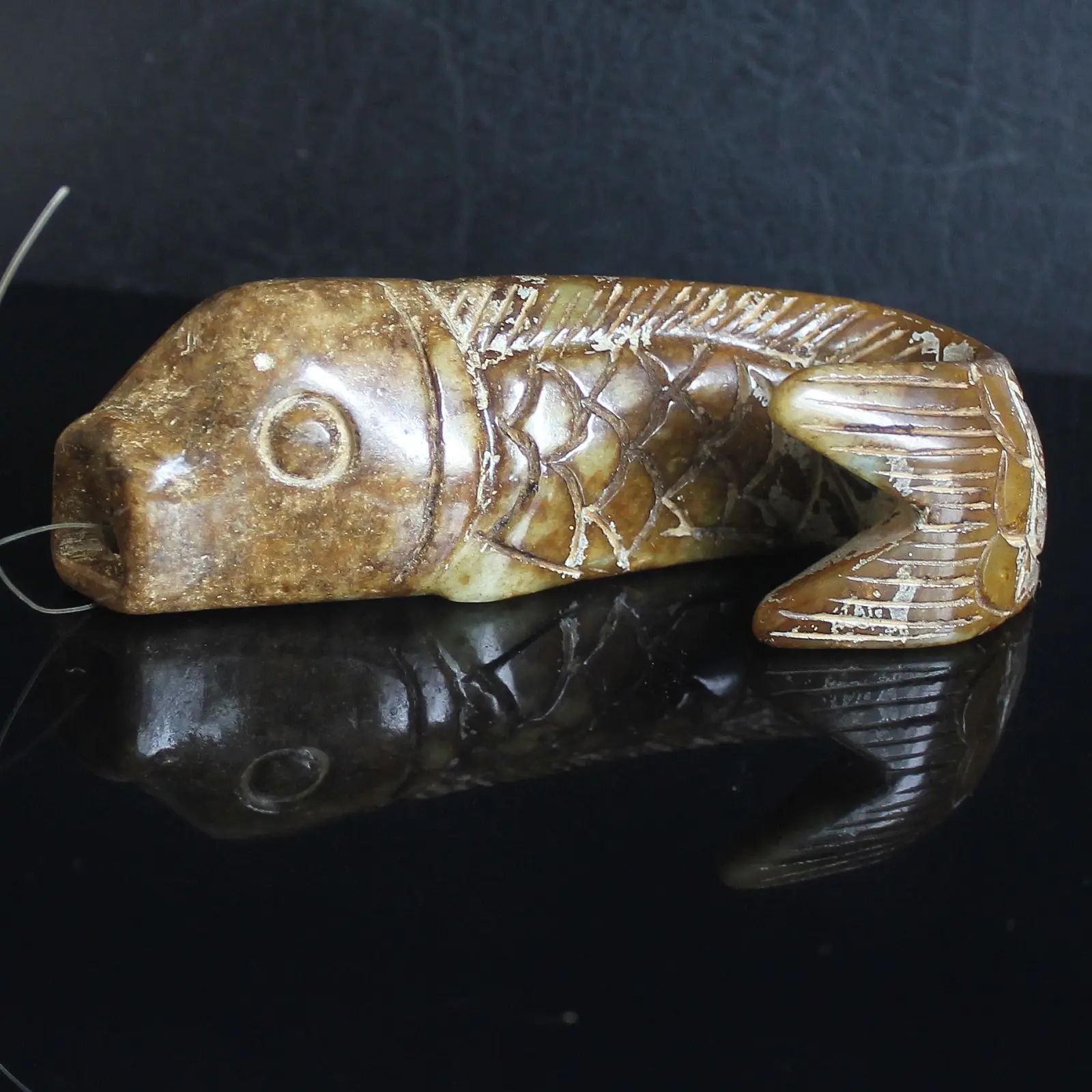 

Carved Chinese Old Jade Fish animal Figurine Animal Carving