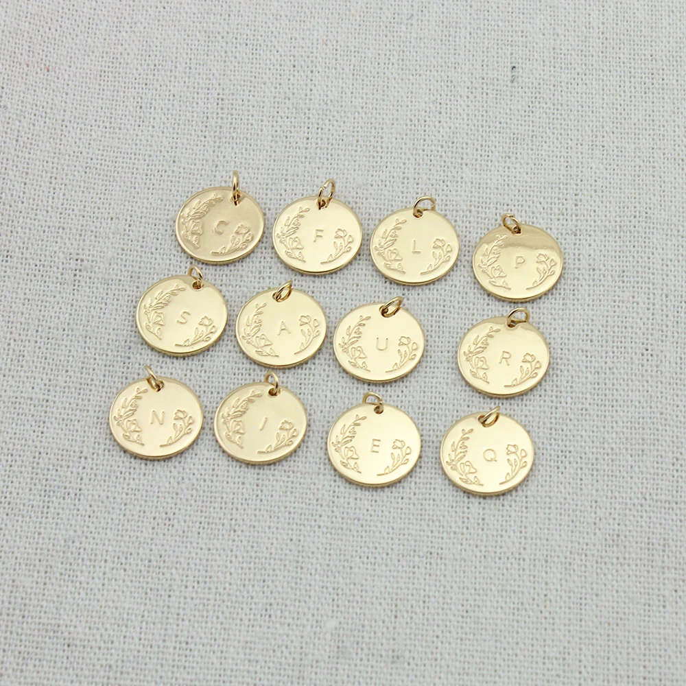Высокое качество изящный диск с диким цветком оригинальные амулеты буквенным
