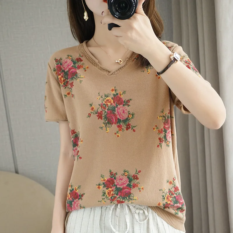 

T-shirt women 2021 summer new cotton knit casual flower sweater short-sleeved V-neck pullover top plus size tees