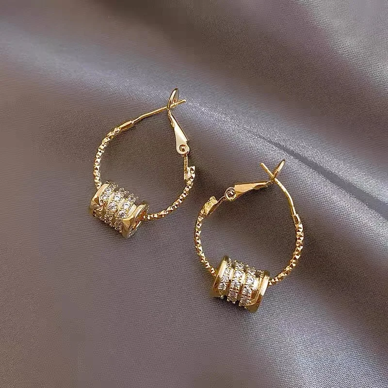 

2021 Design Sense Gold Small Waist Pendant Women's Earrings Korean Fashion Jewelry Wedding Party Luxury Hoop Earrings for Woman