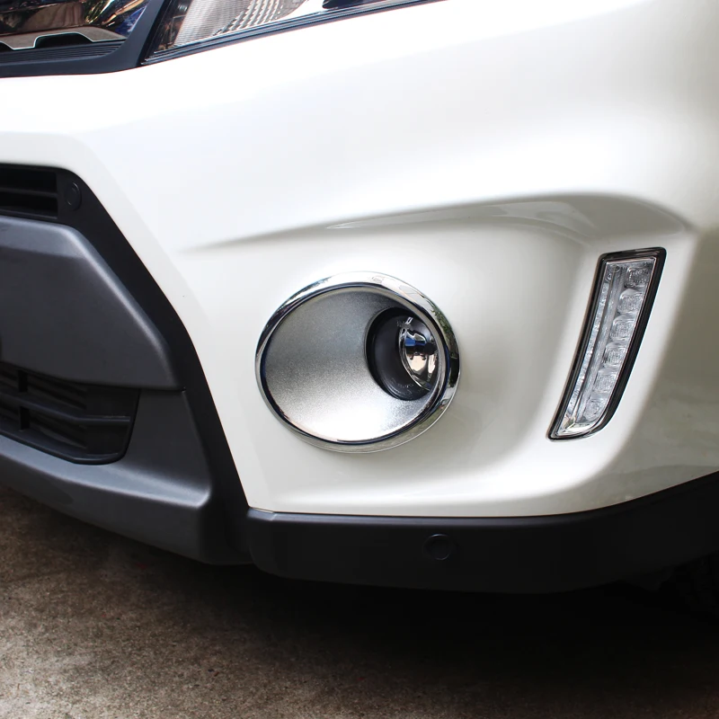 

2pcs for Suzuki Vitara 2016 2017 2018 car body front fog light lamp detector frame stick styling ABS Chrome cover trim parts
