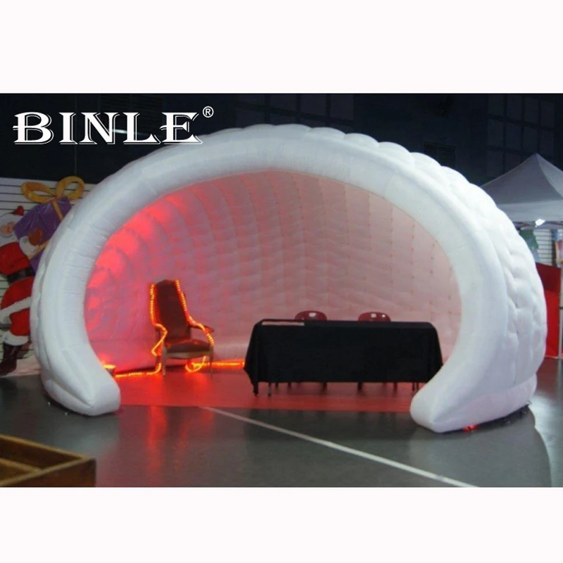 Светящийся в темноте надувной наполовину купол полукруглая структура