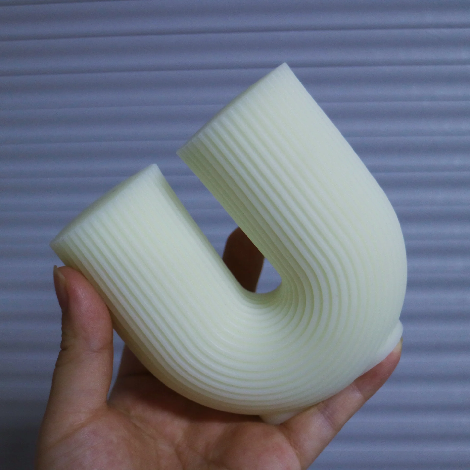 

LOVE'N LV368J Aesthetic Ribbed U Shaped Stripe Silicone Candle Moulds Pillar Arch Taper Curl Candle Mold For Home Decor
