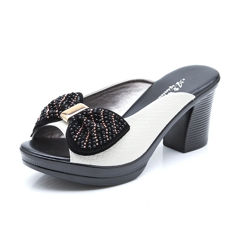 

Summer slipper shoes women's slippers wear diamond middle heel slope heel and comfortable cool