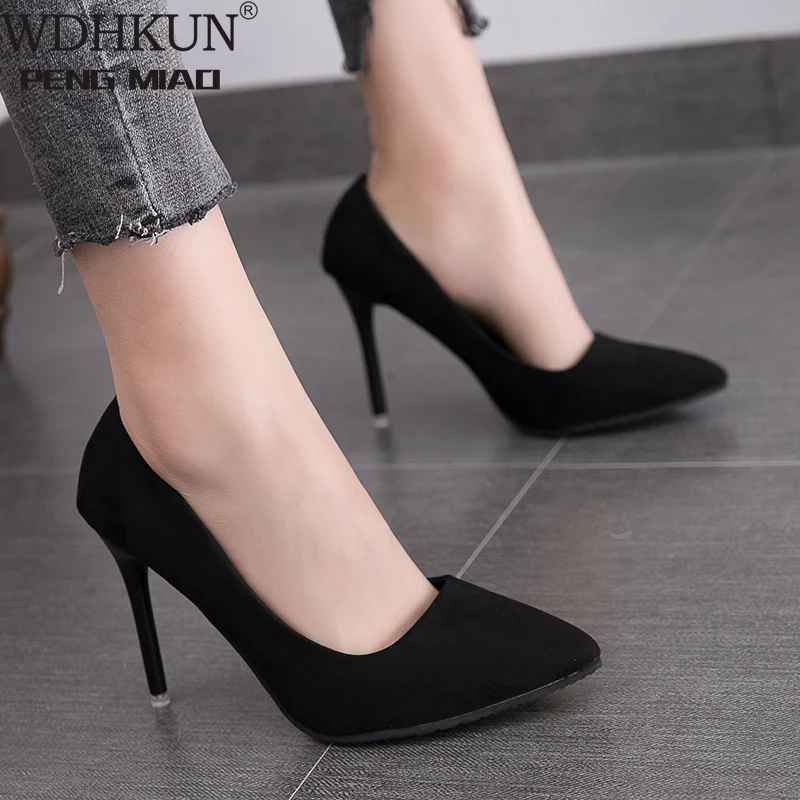 Женские туфли на шпильке простые элегантные с острым носком высоком каблуке