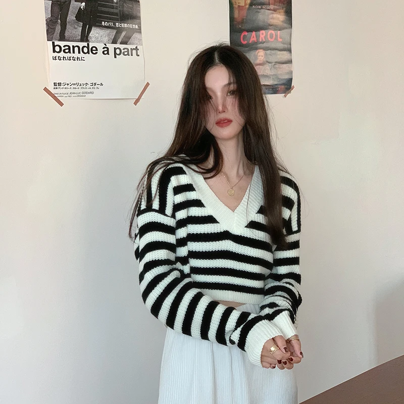 

Autumn Winter Loose Striped V-neck Casual Women's Clothing Crop Top Knitted Pullovers Fashion Brand Korean Style Sweater