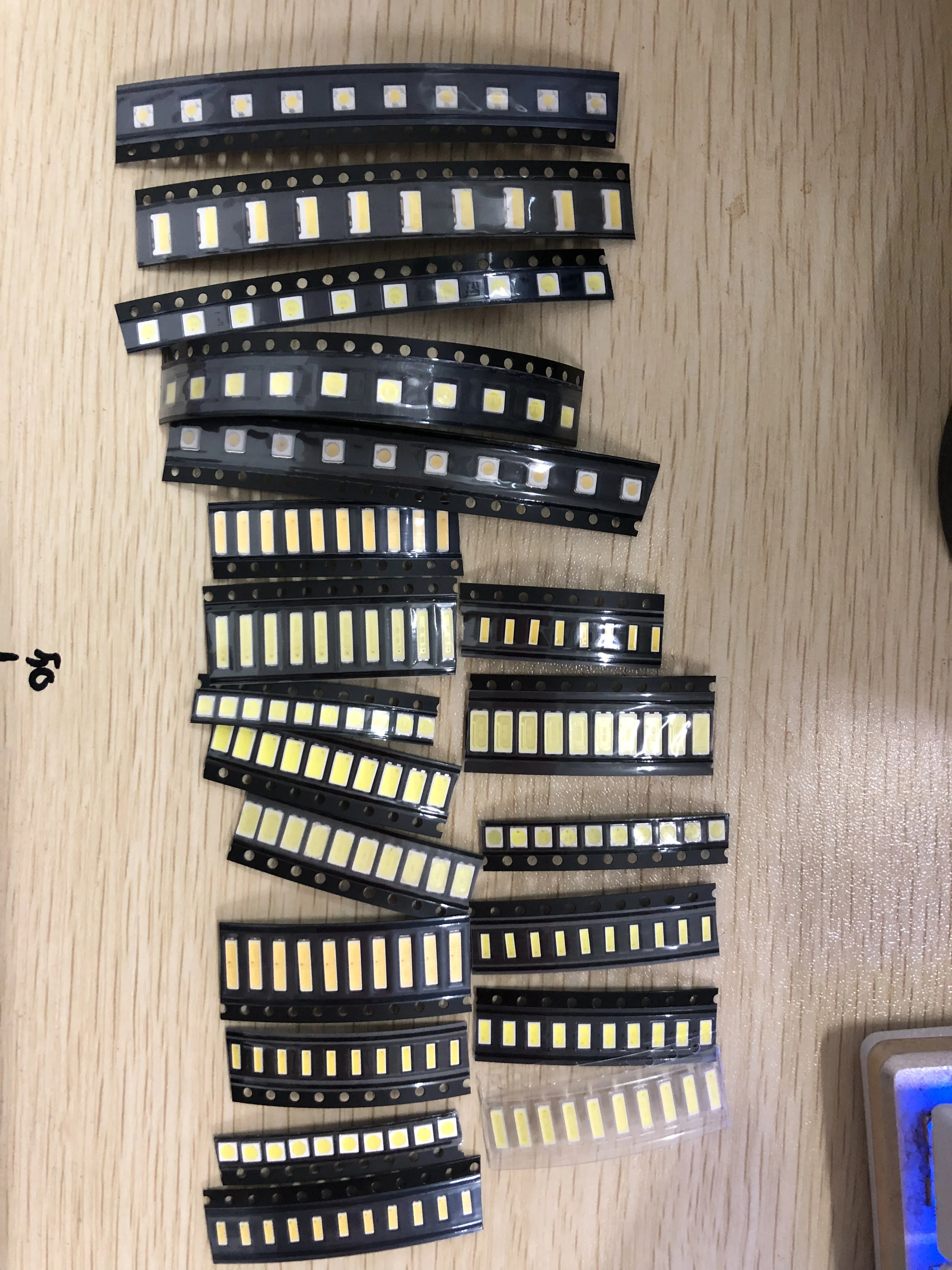 1 Вт/0 5 Вт SMD светодиодный комплект 3 в/6 в 2835/3030/3535/4020/5630/6030/7020/7030/7032 для ТВ подсветки