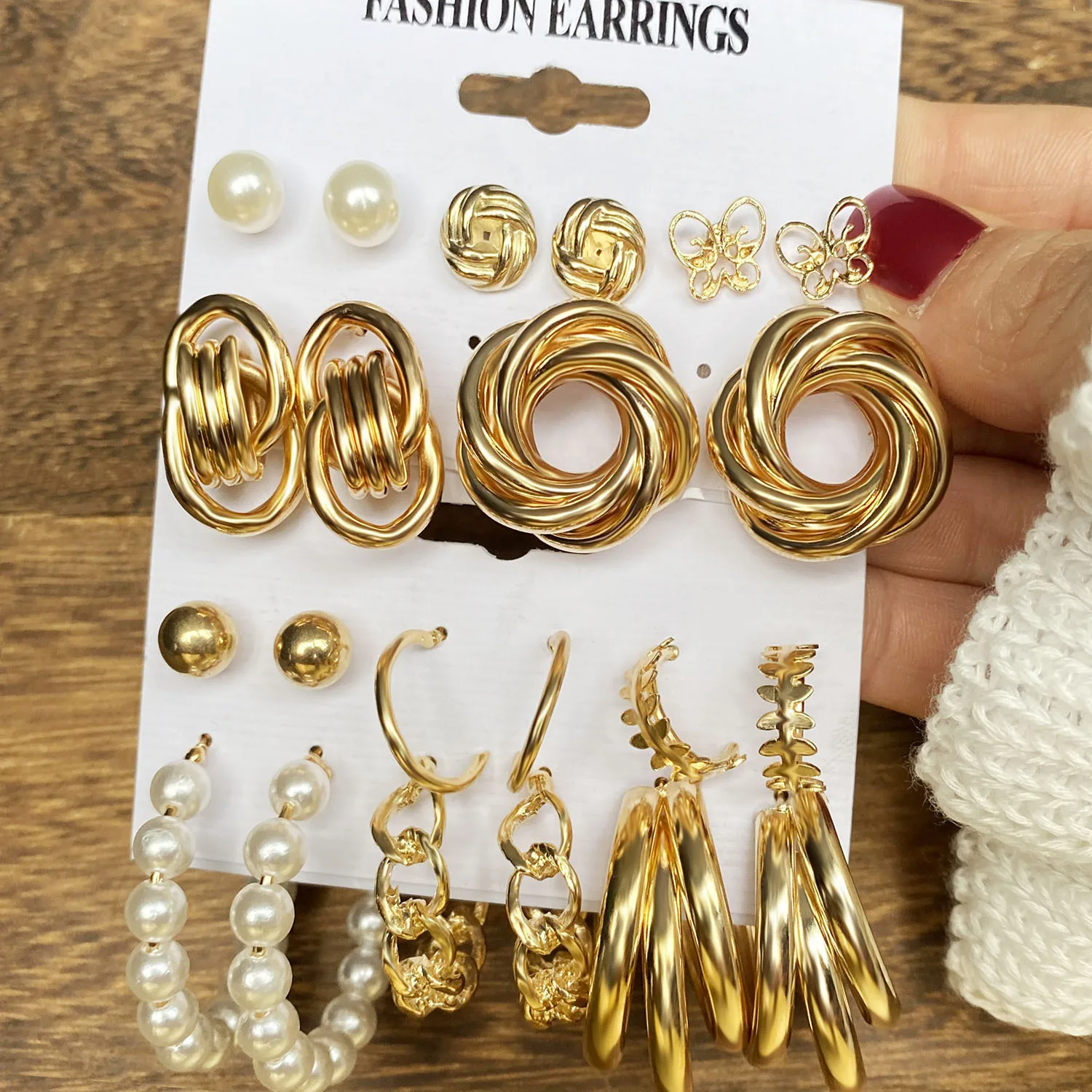 

Fashion Female Metal Irregular Hoop Earrings Set Vintage Geometirc Ear Studs For Women Circle Hoop Earring 2021 Trend Ear Ring