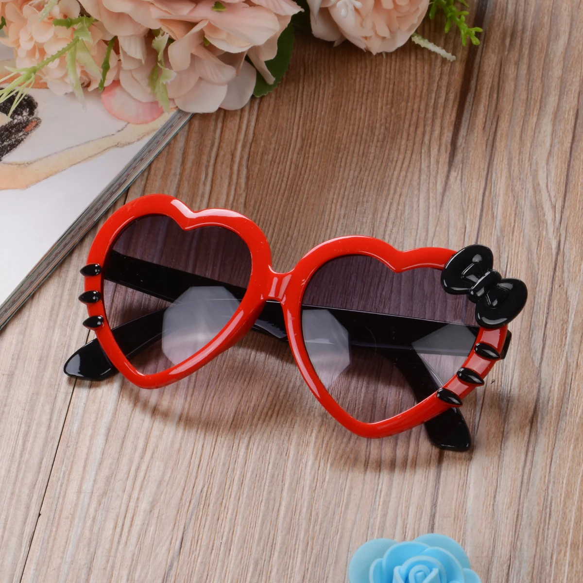 Gafas de sol a la moda para ni&ntilde;os y ni&ntilde;as, lentes de sol infantiles de dibujos animados con forma de coraz&oacute;n, accesorios de protecci&oacute;n para la playa, 6 colores-1