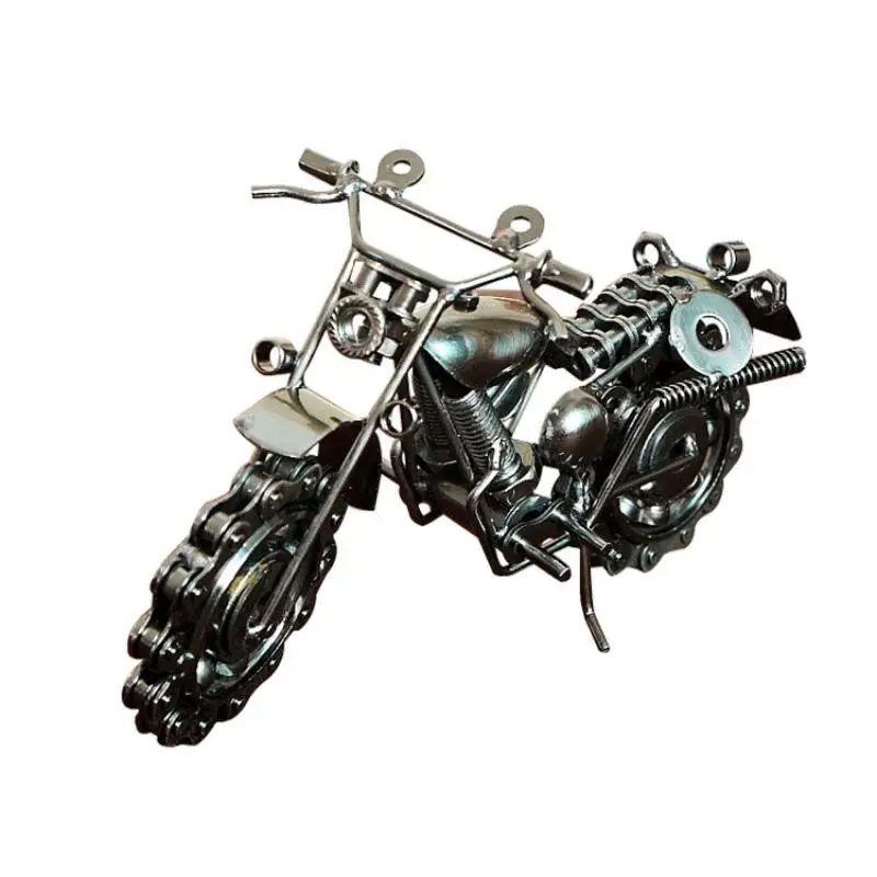 

Creative Wrought Iron Locomotive Ornaments Handmade Metal Chain Motorcycle Model Wheels Can Be Turned Decorative Gifts