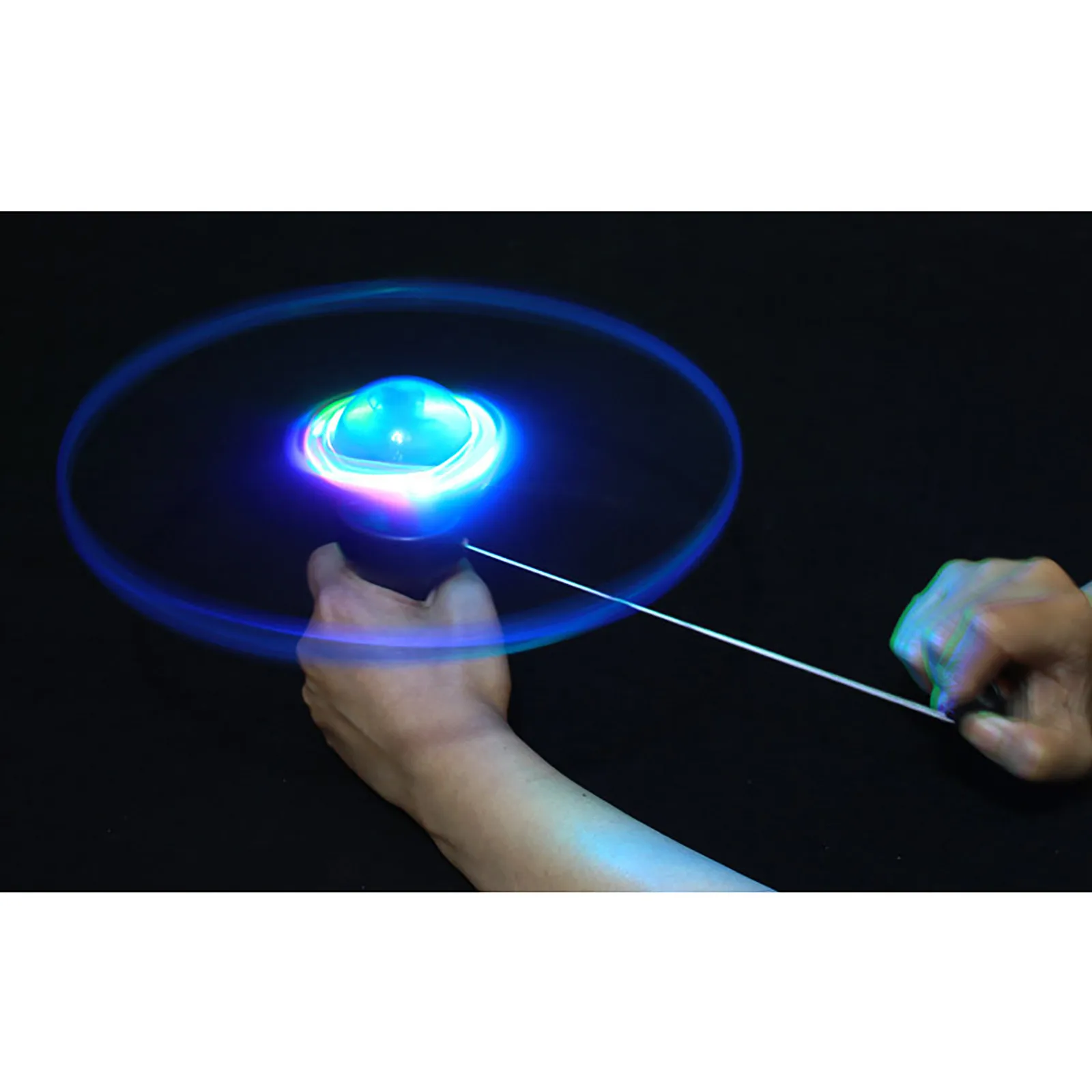 

Toys For Boys Outdoor Illuminated Flying Saucer UFO Flying Disk 3 Lights Toys Children Luminous Classic Toy juguetes vintage