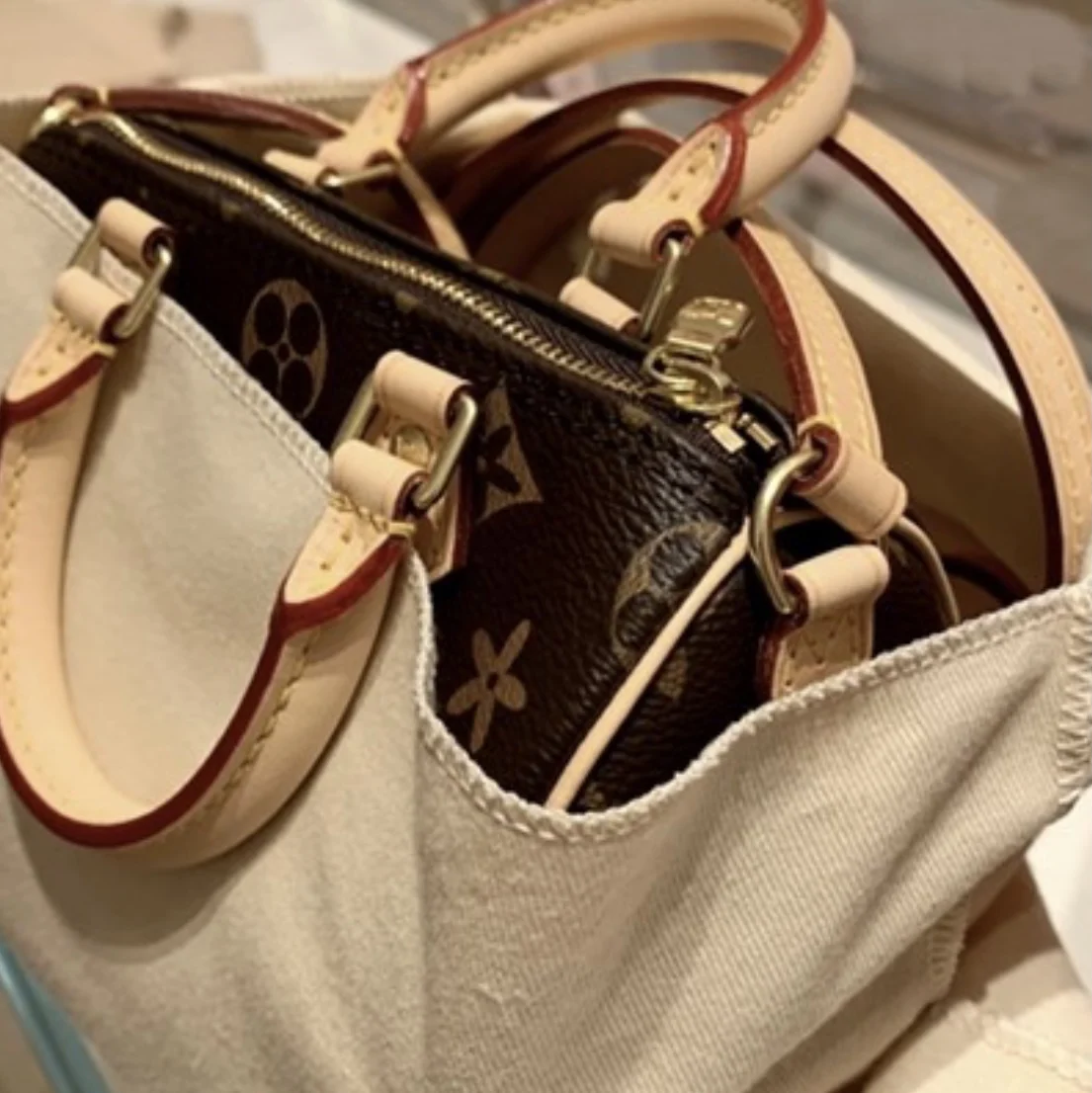 

2021 New Leather Trim Shoulder Slant Bag For Women's Designer Luxury Brand Monogram Coated Canvas Pillow Style Fashion handbags