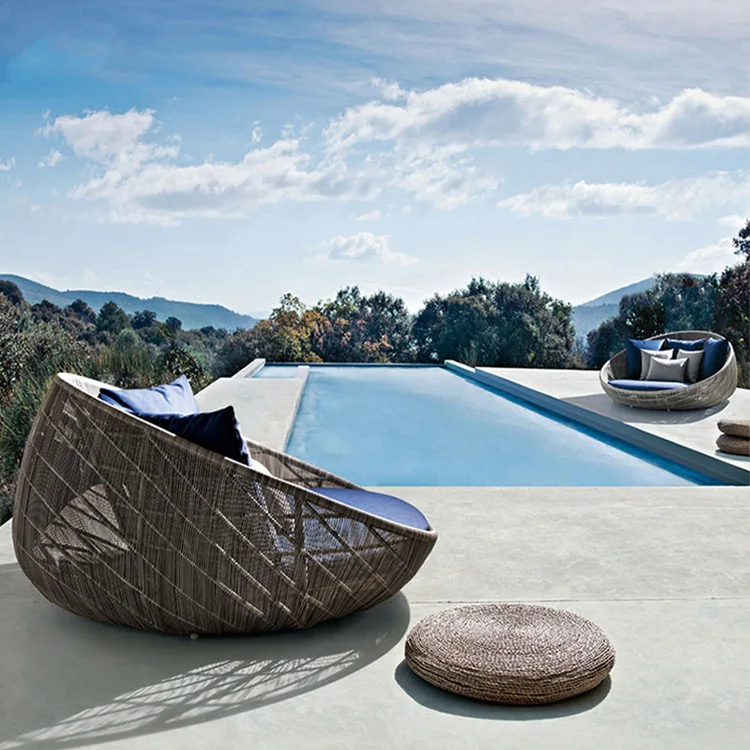 Уличная кровать из ротанга ротанговая круглая двойная в европейском стиле