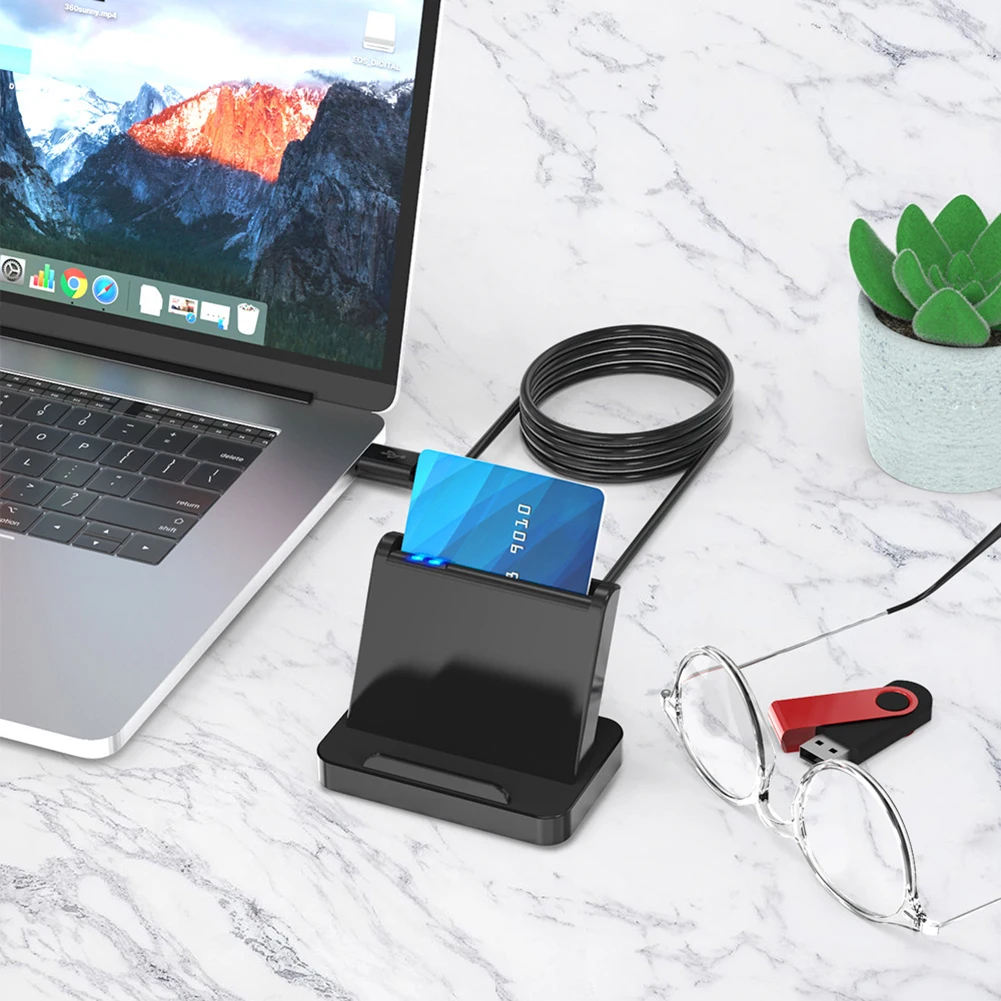 

Smart Camera Card Readers Adapter with Phone Holder Flash Drive Smart Memory Card Reader for Windows Max OS Linux
