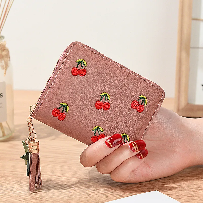 DarkPink Модный женский кошелек, маленькие короткие кошельки с кисточками из искусственной кожи, вышитый вишней, Женский кошелек для монет, держатель для карт, Дамская мини сумка для денег - Цвет: DarkPink