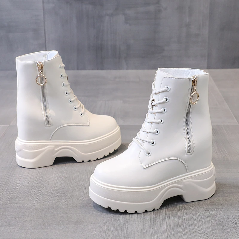 

Женские ботильоны на высокой танкетке со шнуровкой и молнией, черные массивные ботинки, осенне-зимние кожаные женские короткие ботинки, обу...