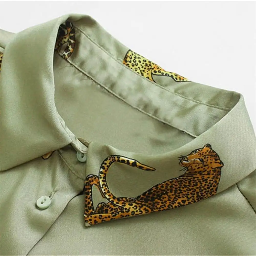 Женская свободная рубашка с леопардовым принтом осенняя Вертикальная отложным