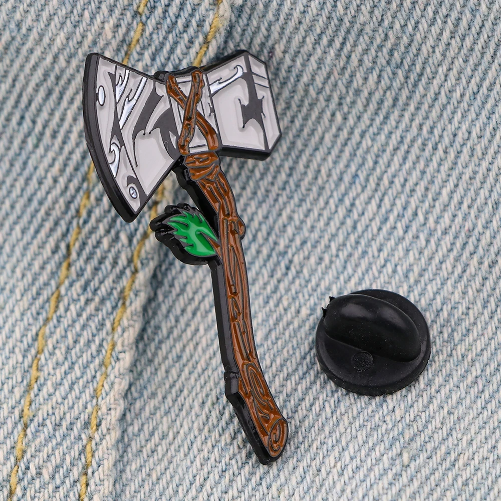 

YQ742 Cartoon Ax Enamel Pin Chopper Badge Brooch for Clothes Backpack Badge Icons Lapel Pin Collectible Jewelry Accessories
