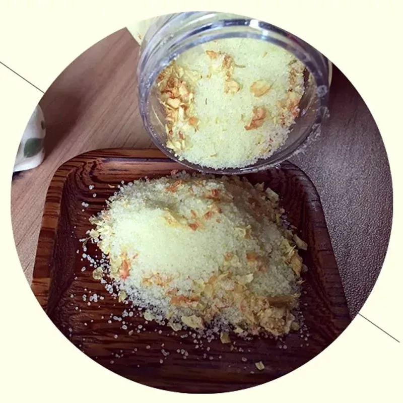 Отшелушивающий скраб для тела с ароматом жасмина и лепестков 350 г |