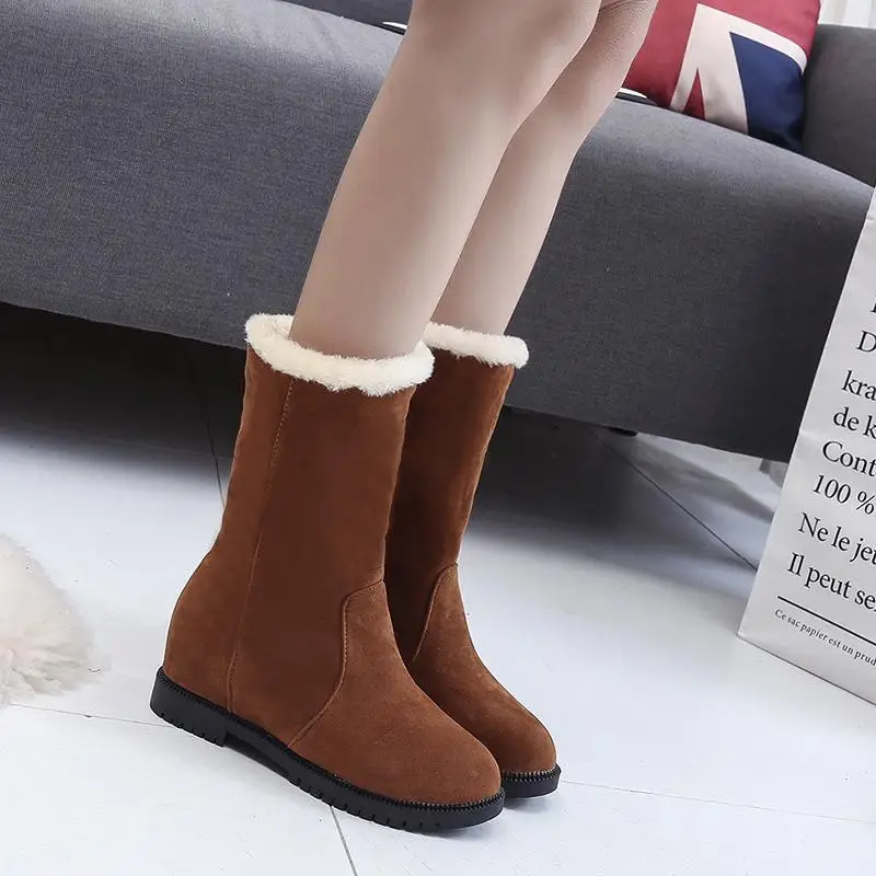 

2018 autumn and winter new ladies snow boots thick bottom warm short tube large size non-slip shoes