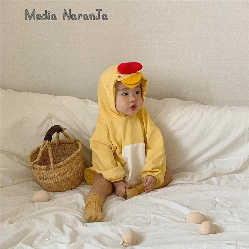 

Демисезонная детская одежда для ползания, маленький комбинезон с желтой уткой, милый детский костюм для мальчиков и девочек