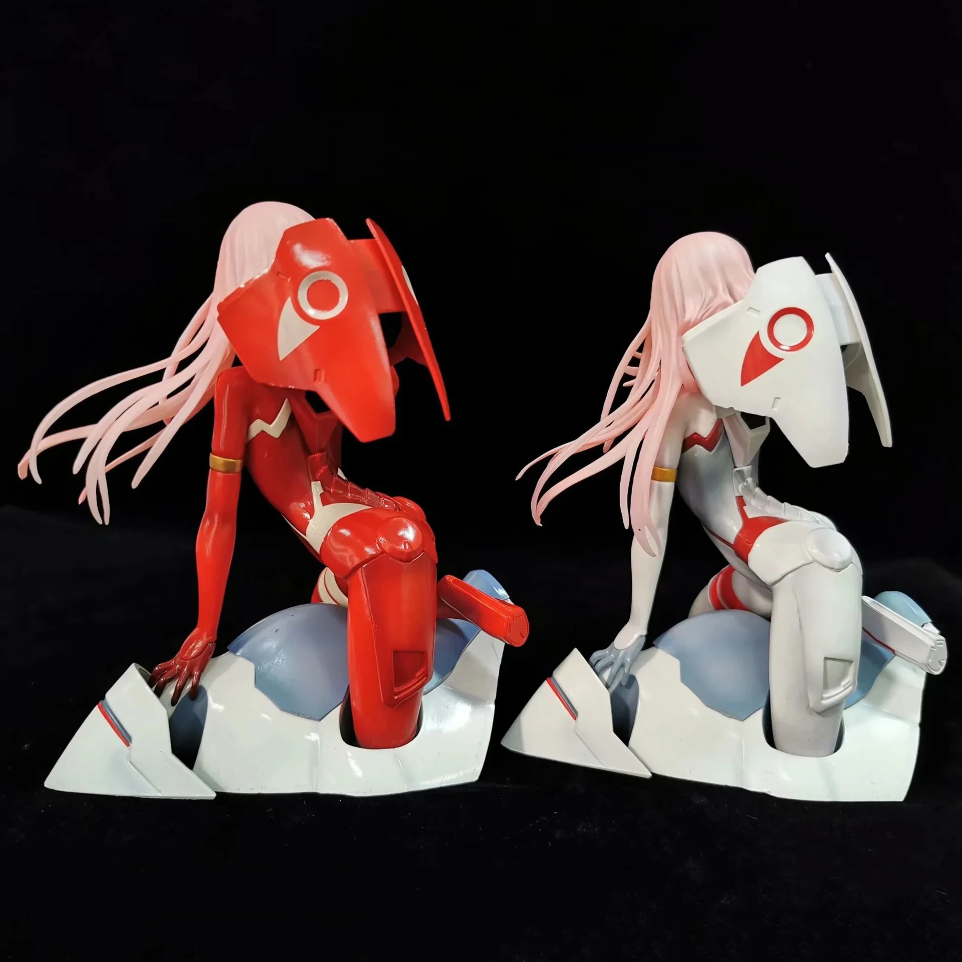 

Darling In The FranXX 02 ZERO TWO Statue Anime Figure Japanese Model Figurine Toys Collectible Doll Box Gifts