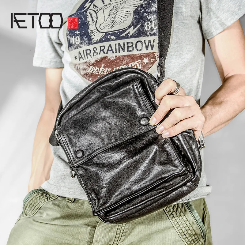 

AETOO Implanted leather men's bag, leather men's single shoulder bag, trend vertical casual stiletto bag, men's slant bag