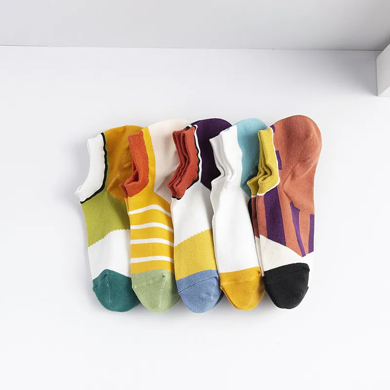 women socks 2020 Japanese new ladies boat color matching geometric net red ins shallow mouth sweat-absorbent cotton |