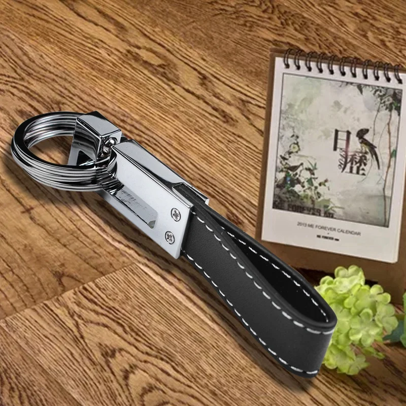 Ремень из натуральной кожи с 3 петлями быстросъемный брелок черный +