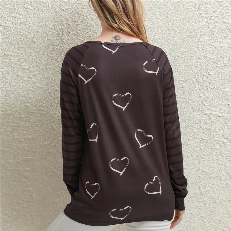 

2021 Women Heart Print Blouses Casual Zipper V Neck Shirt Autumn Polyester Long Sleeve Top Elegant Ladies Shirt Streetwear