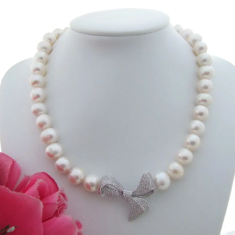 

FC101607 19" 10-11MM White Freshwater Pearl Necklace CZ Pendant
