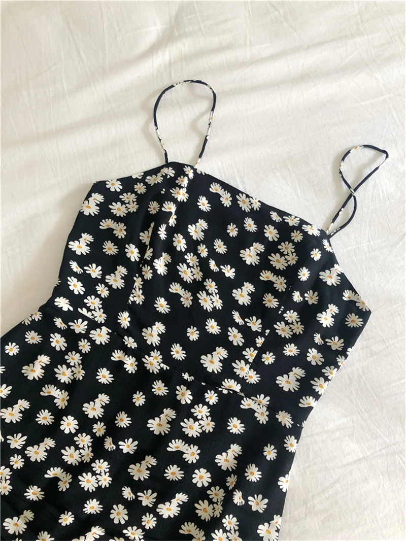 

2020 New Daisy Print Women Sling Midi Dress Slash Neck Ladies Sexy Camis a-line Holiday Female straps Sleeveless Long Dresses