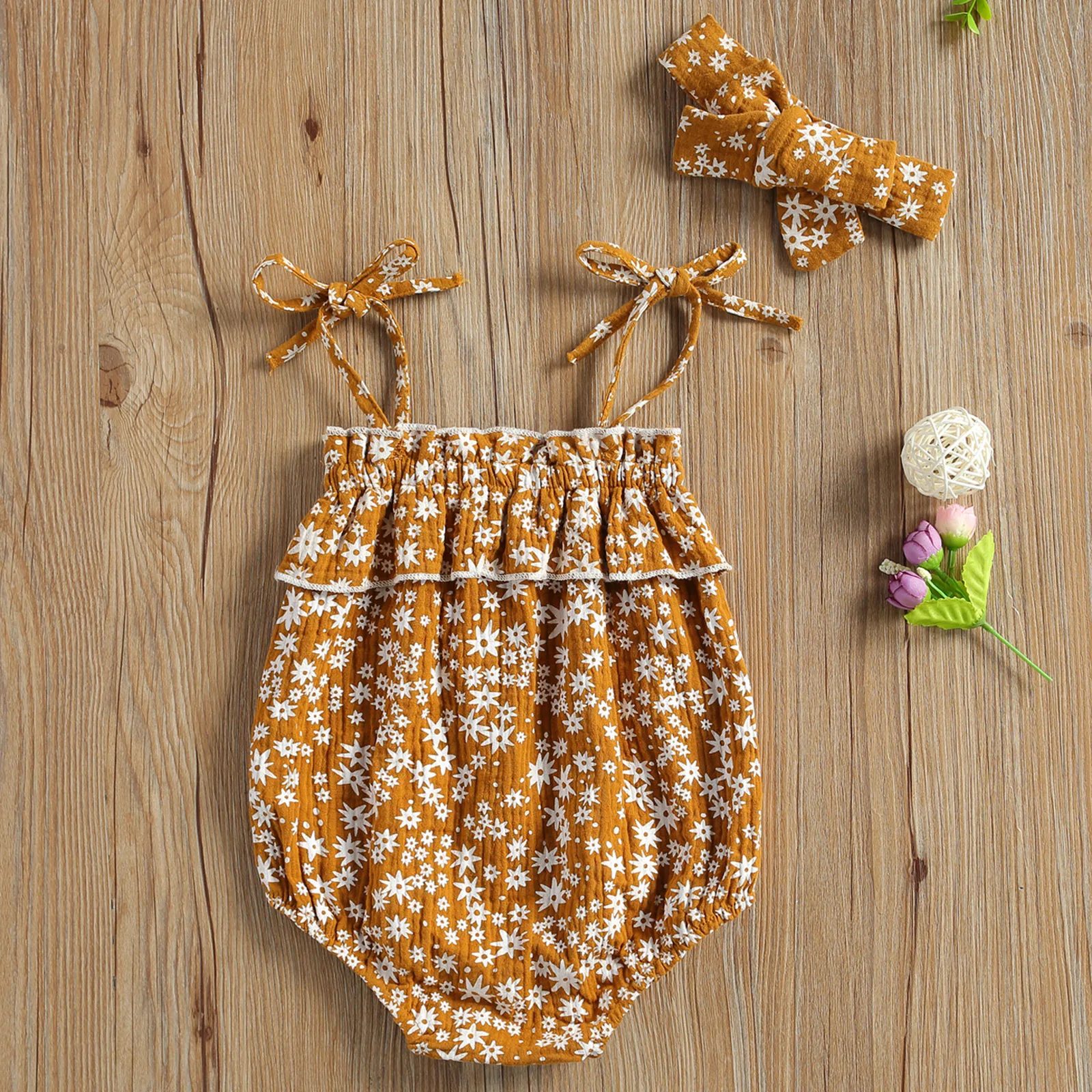 

0-24M Summer Newborn Girls Sling Jumpsuit Flower Print Sleeveless Short Pants Romper and Hairband 2-piece Suit