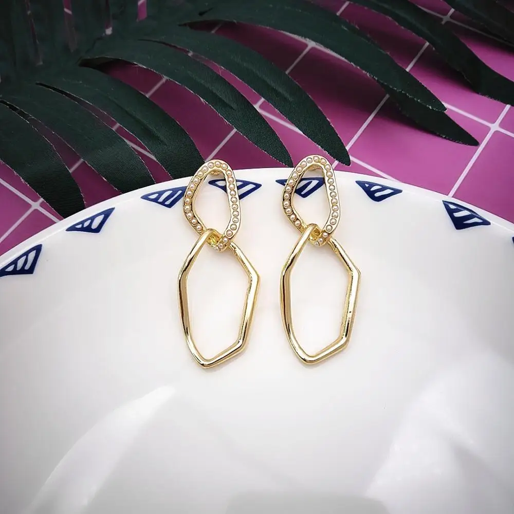 2020 Новые поступления золотые серьги Модные ювелирные изделия Свадебные вечерние