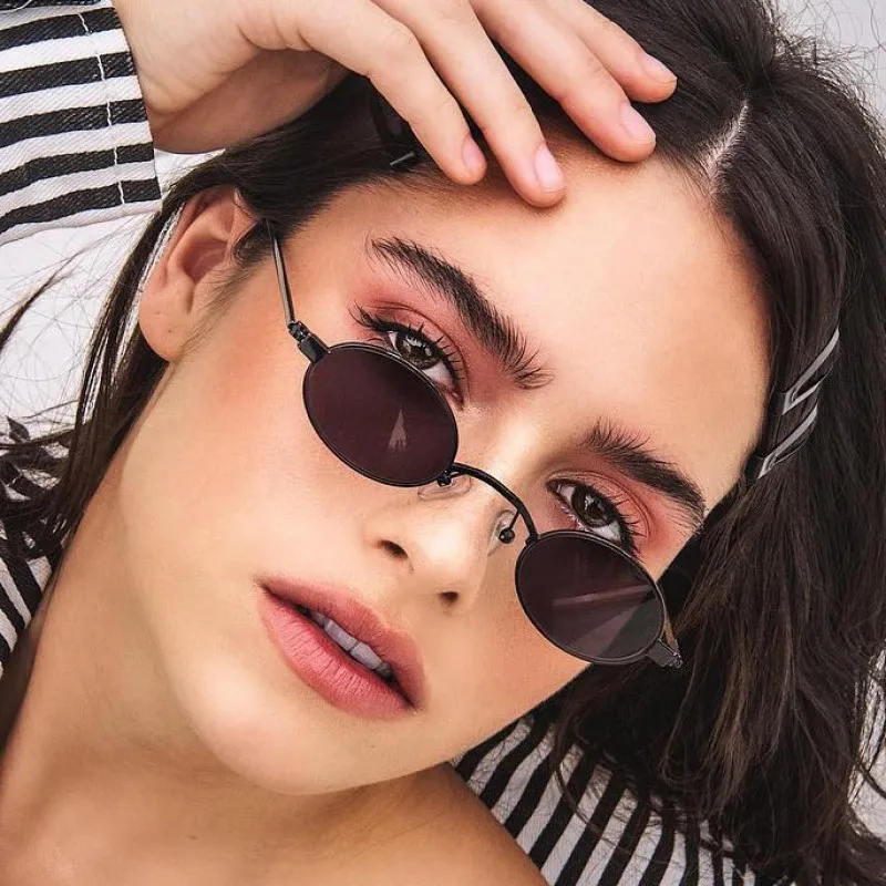 Солнцезащитные очки овальные женские маленькие винтажные тонкие солнечные в