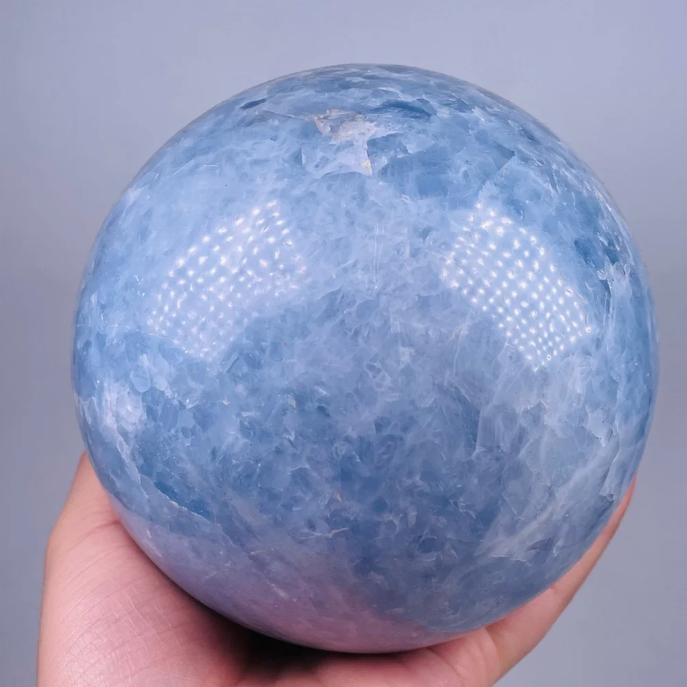 

300-700g Natural Blue Kyanite Palm Stone Crystal Stone Smooth Polished Pebble Reiki Healing Chakra Sphere