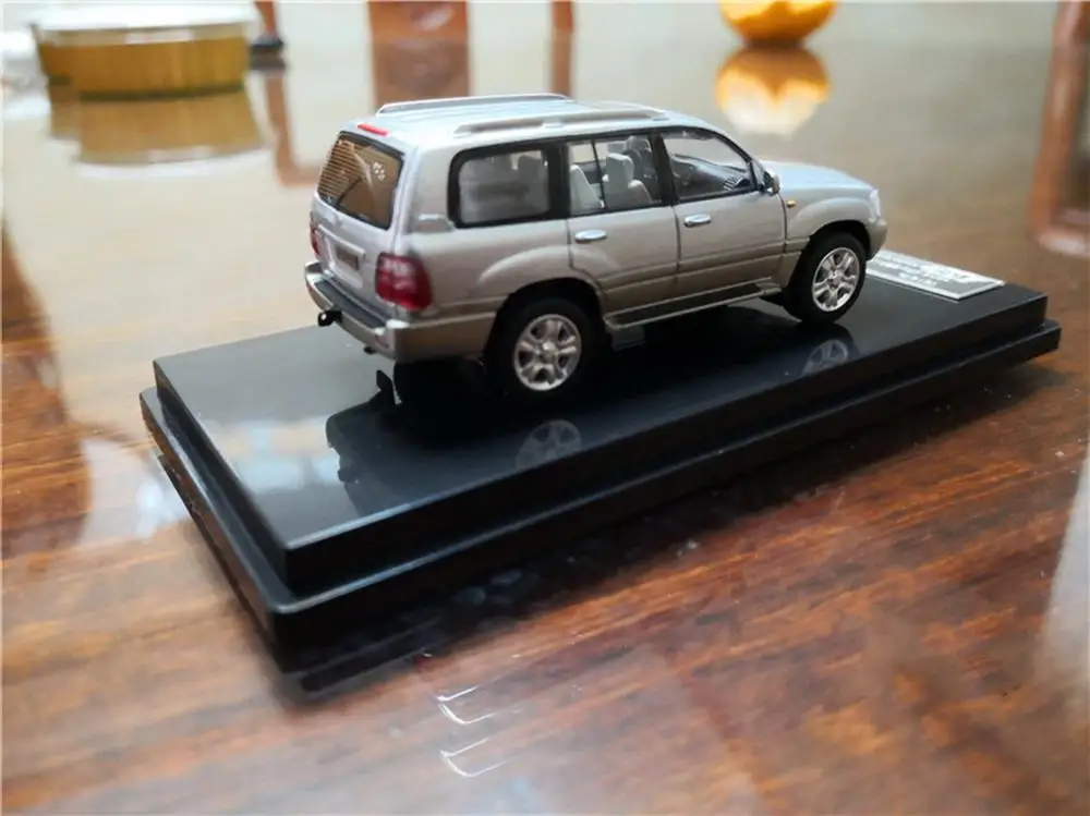1/64 Scale Toyota Land Cruiser LC100 Silver DieCast Car Model Collection HIKASI | Игрушки и хобби